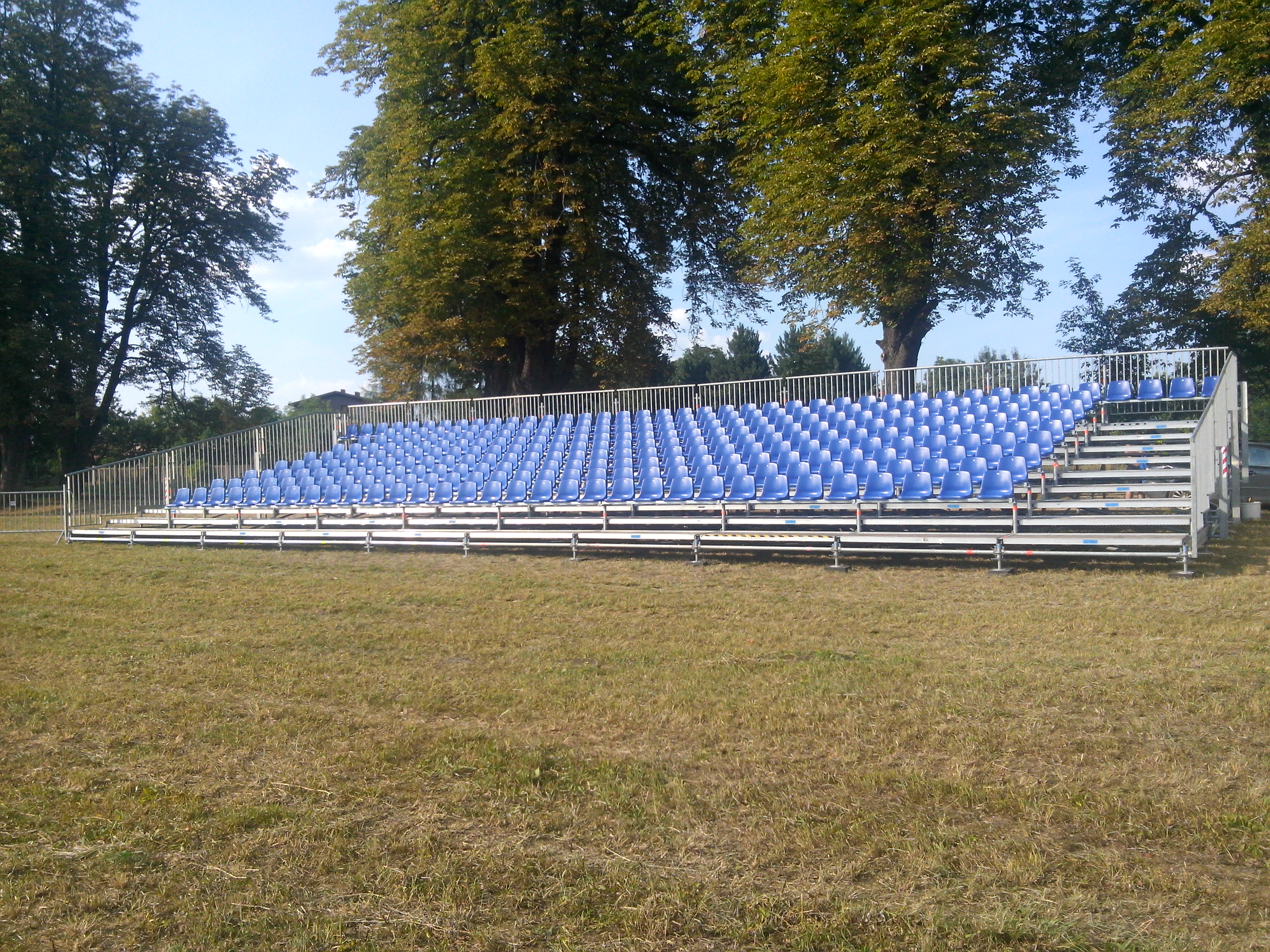 Konferancja wewnątrz sali